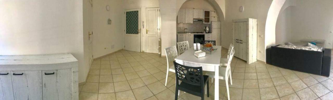 Corso Garibaldi 22 Apartment Paola Exterior foto