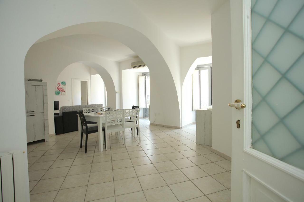 Corso Garibaldi 22 Apartment Paola Exterior foto