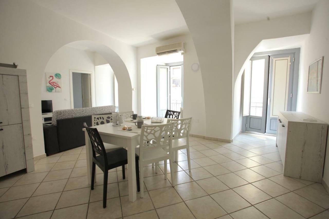 Corso Garibaldi 22 Apartment Paola Exterior foto